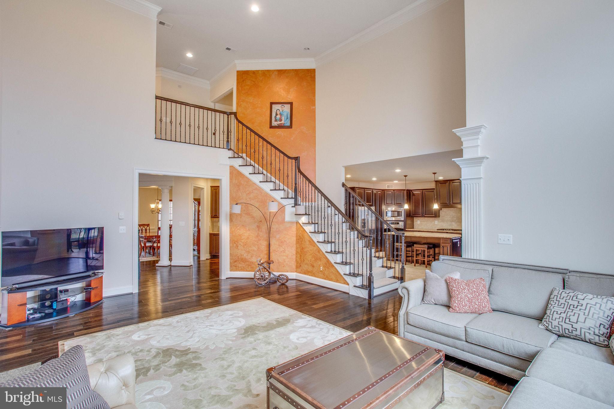 SEVEN HILLS - Residential