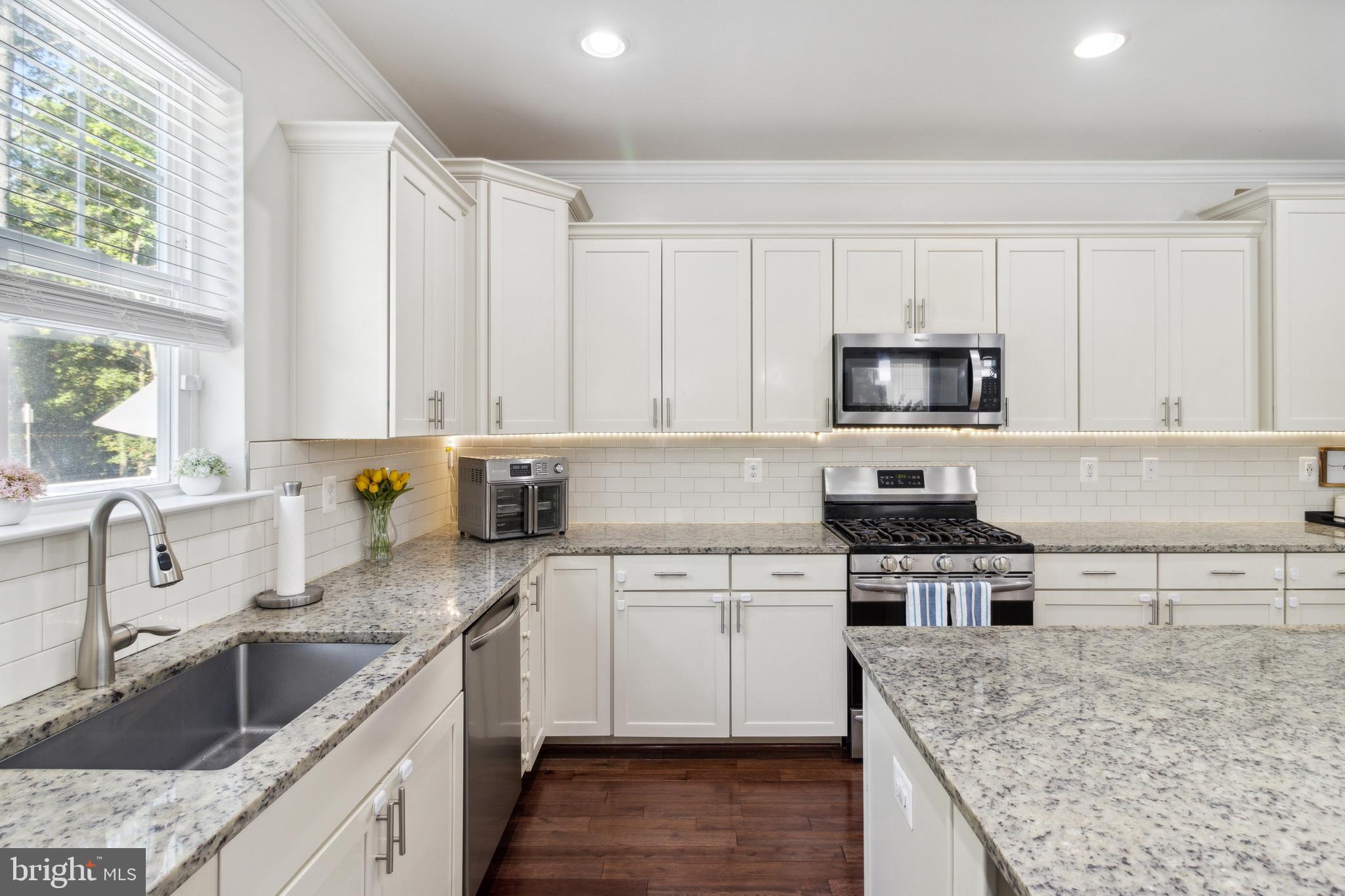 HOLLY RIDGE - Residential