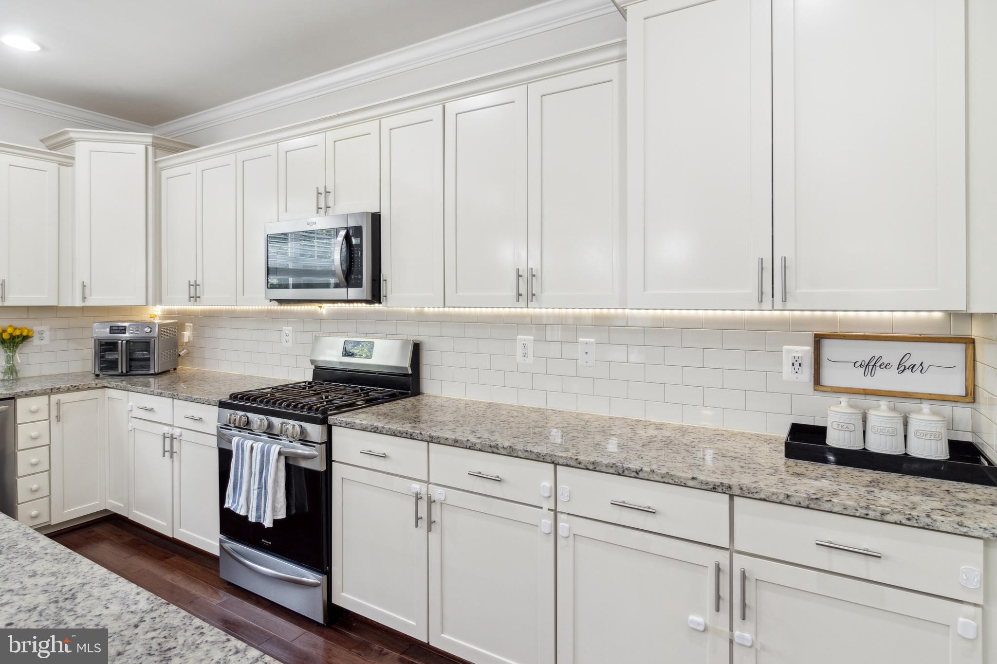 HOLLY RIDGE - Residential