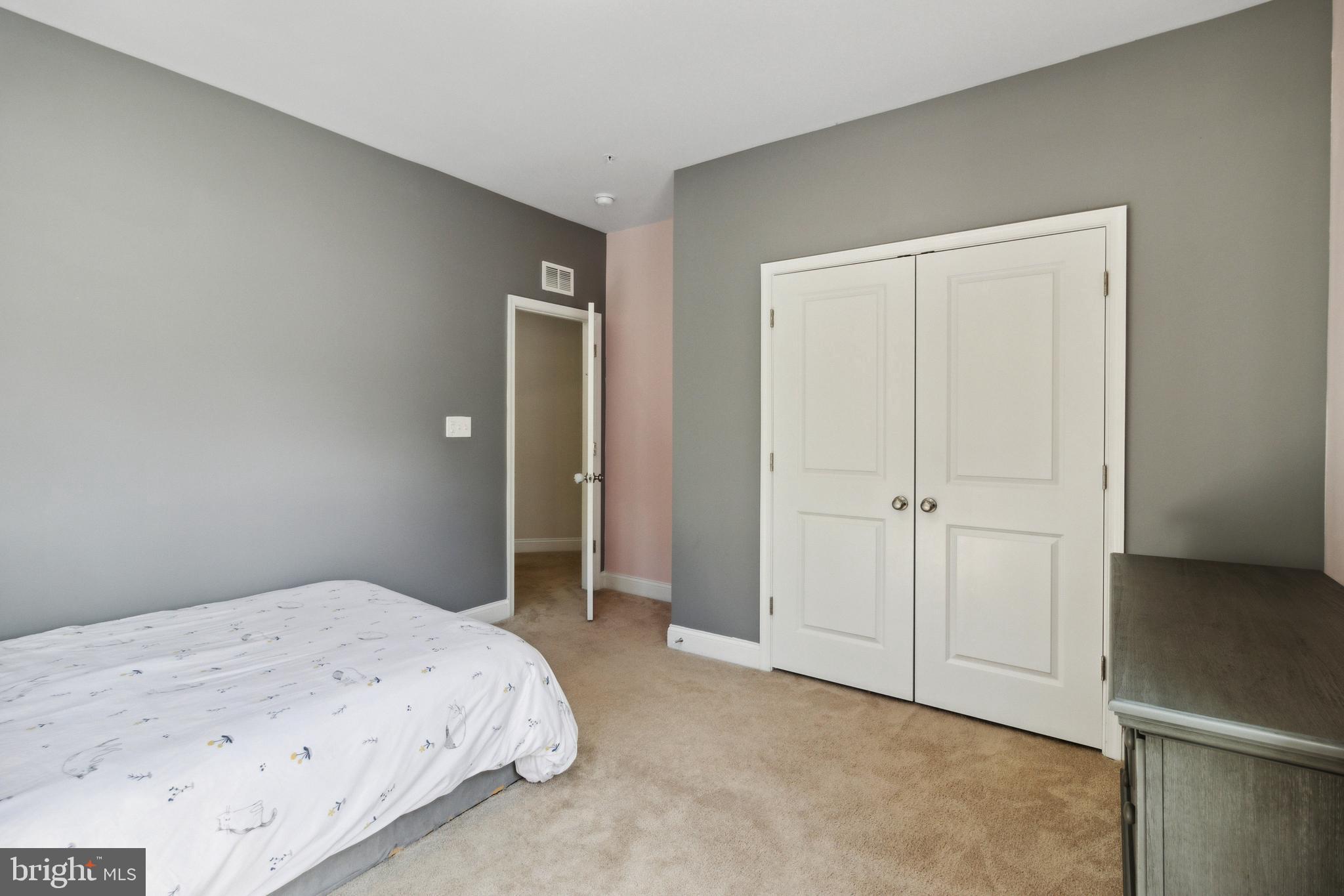 HOLLY RIDGE - Residential