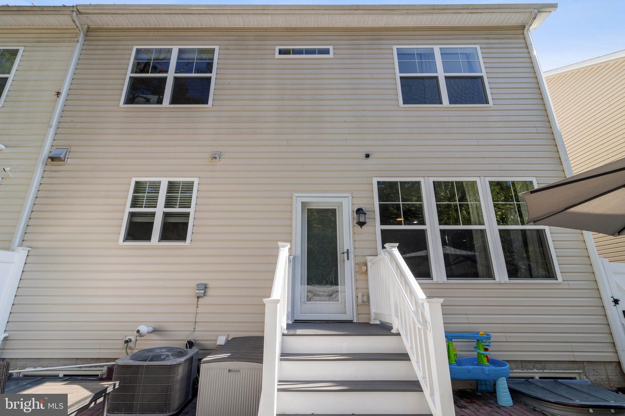 HOLLY RIDGE - Residential