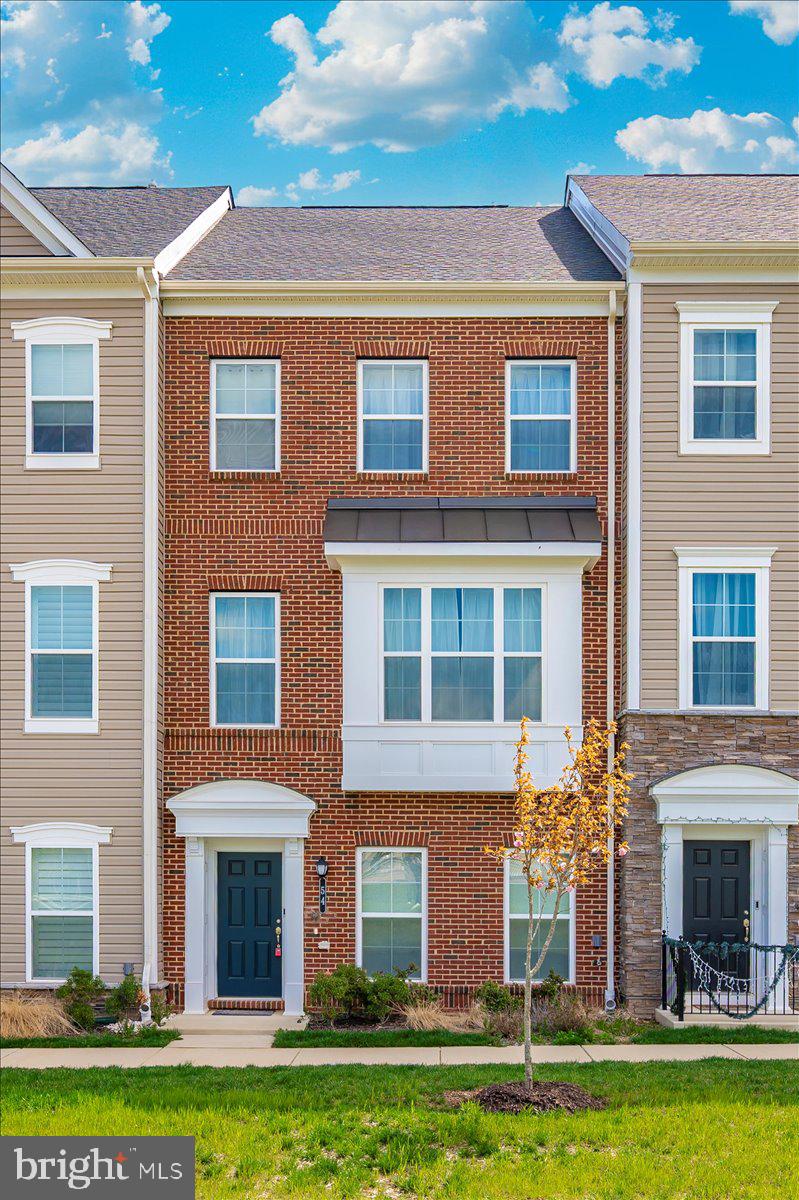 54 GARDEN MEADOW PLACE