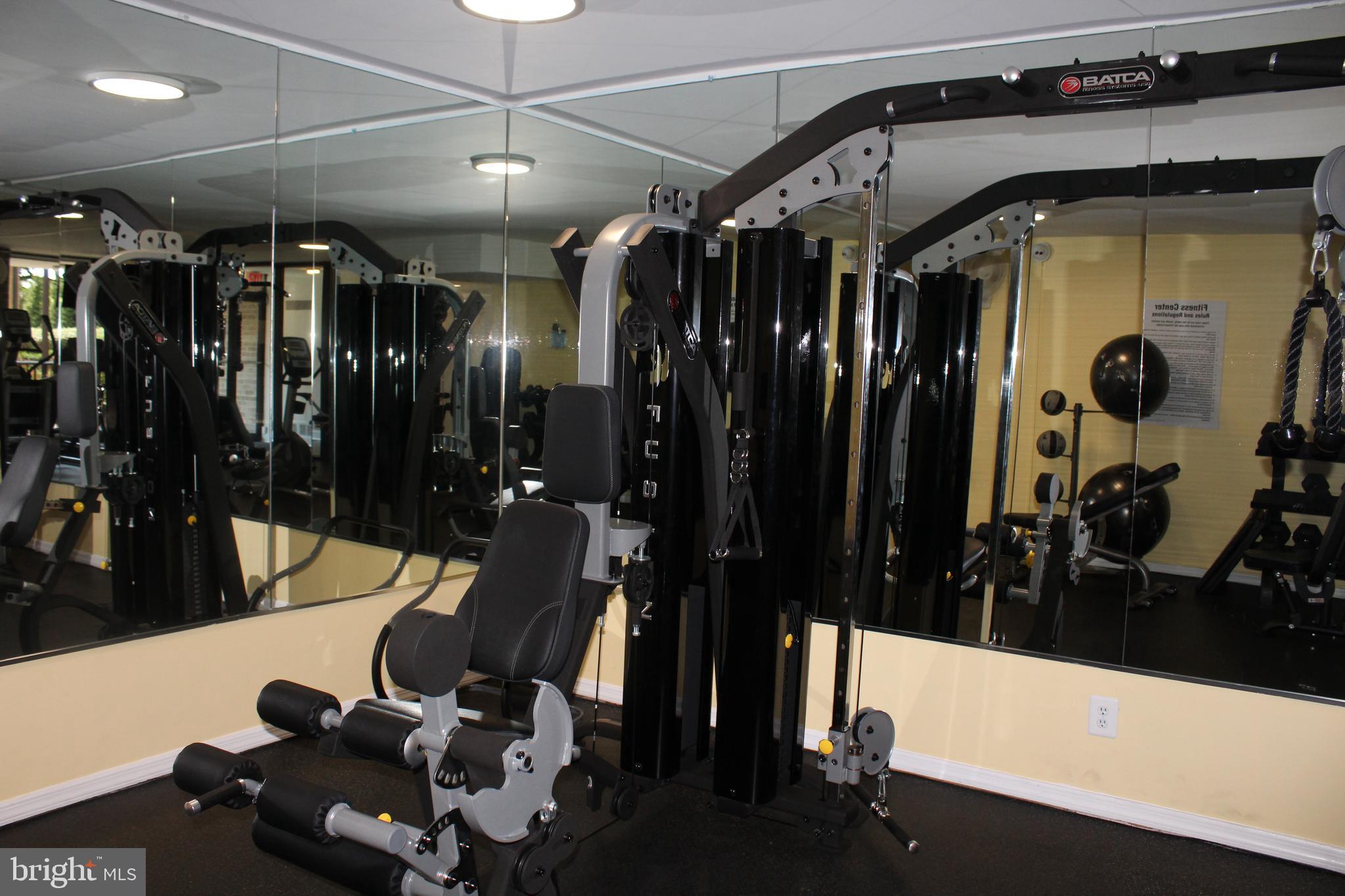 AMERICANA CENTRE - Residential