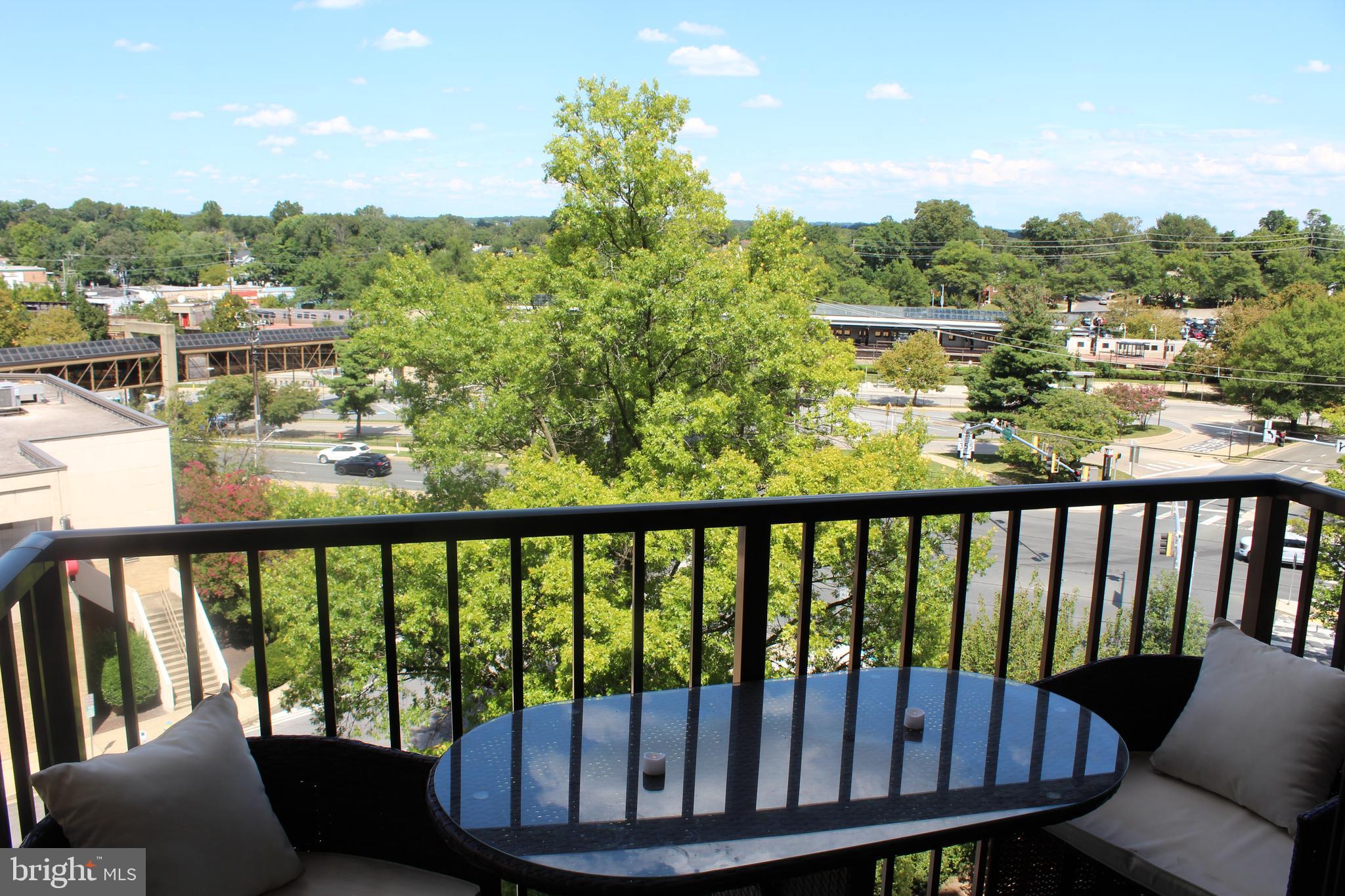 AMERICANA CENTRE - Residential