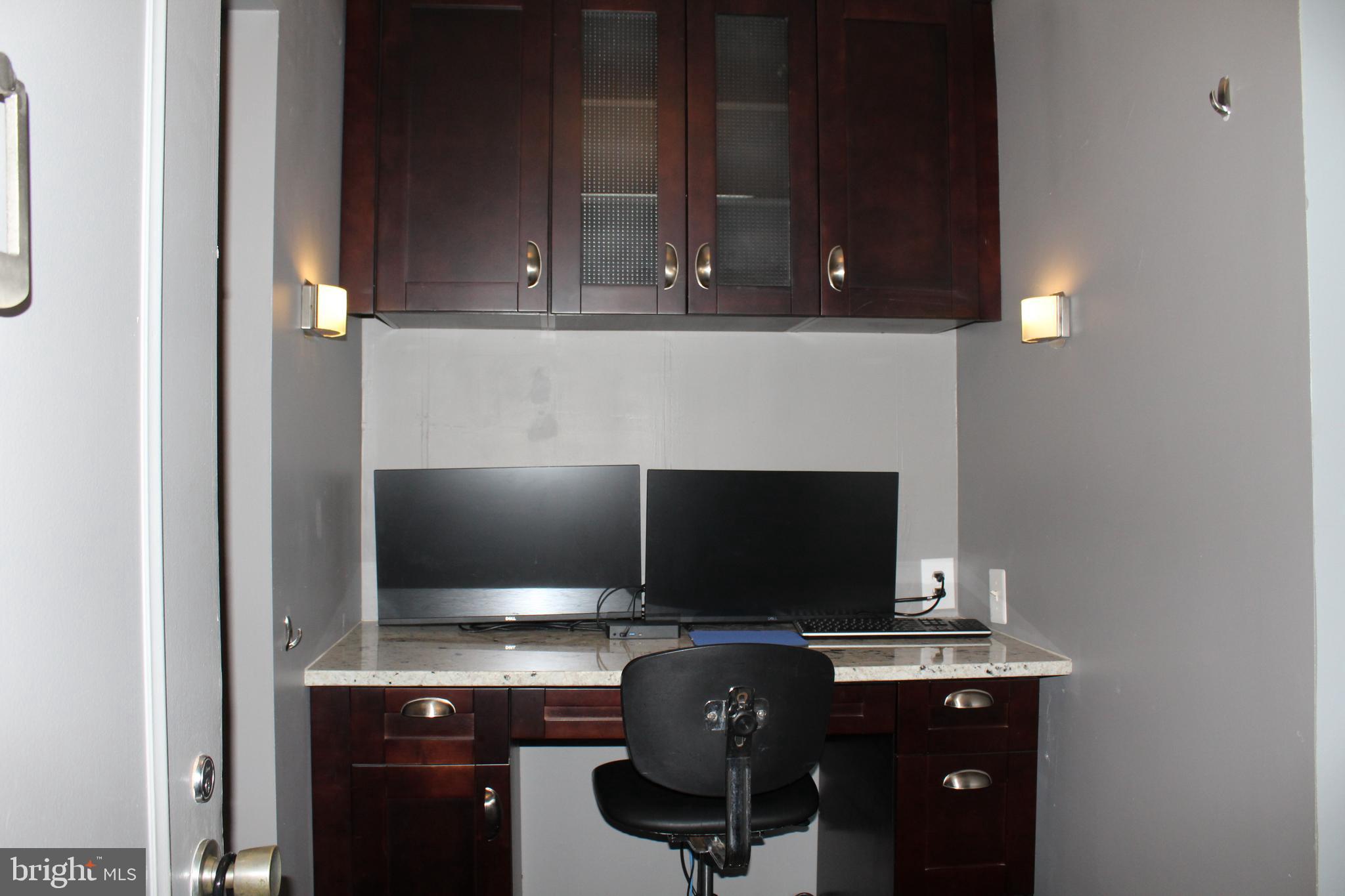 AMERICANA CENTRE - Residential