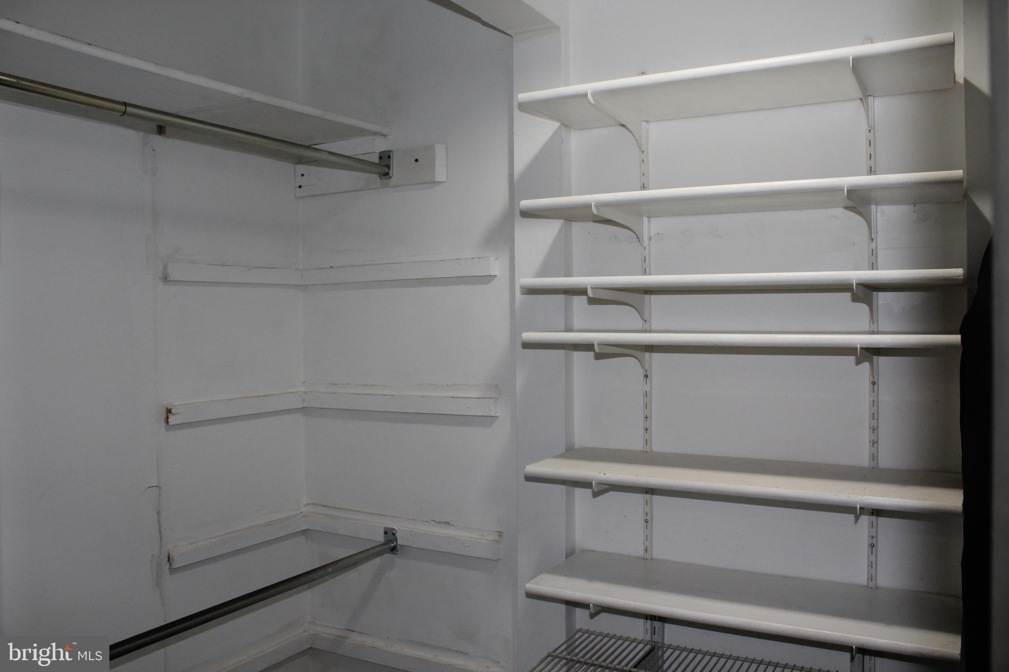 AMERICANA CENTRE - Residential