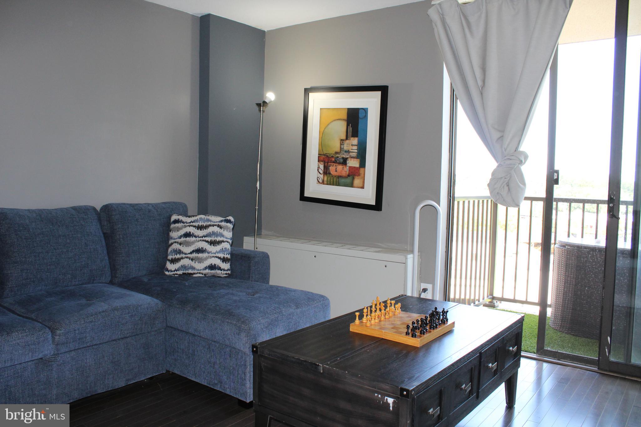 AMERICANA CENTRE - Residential