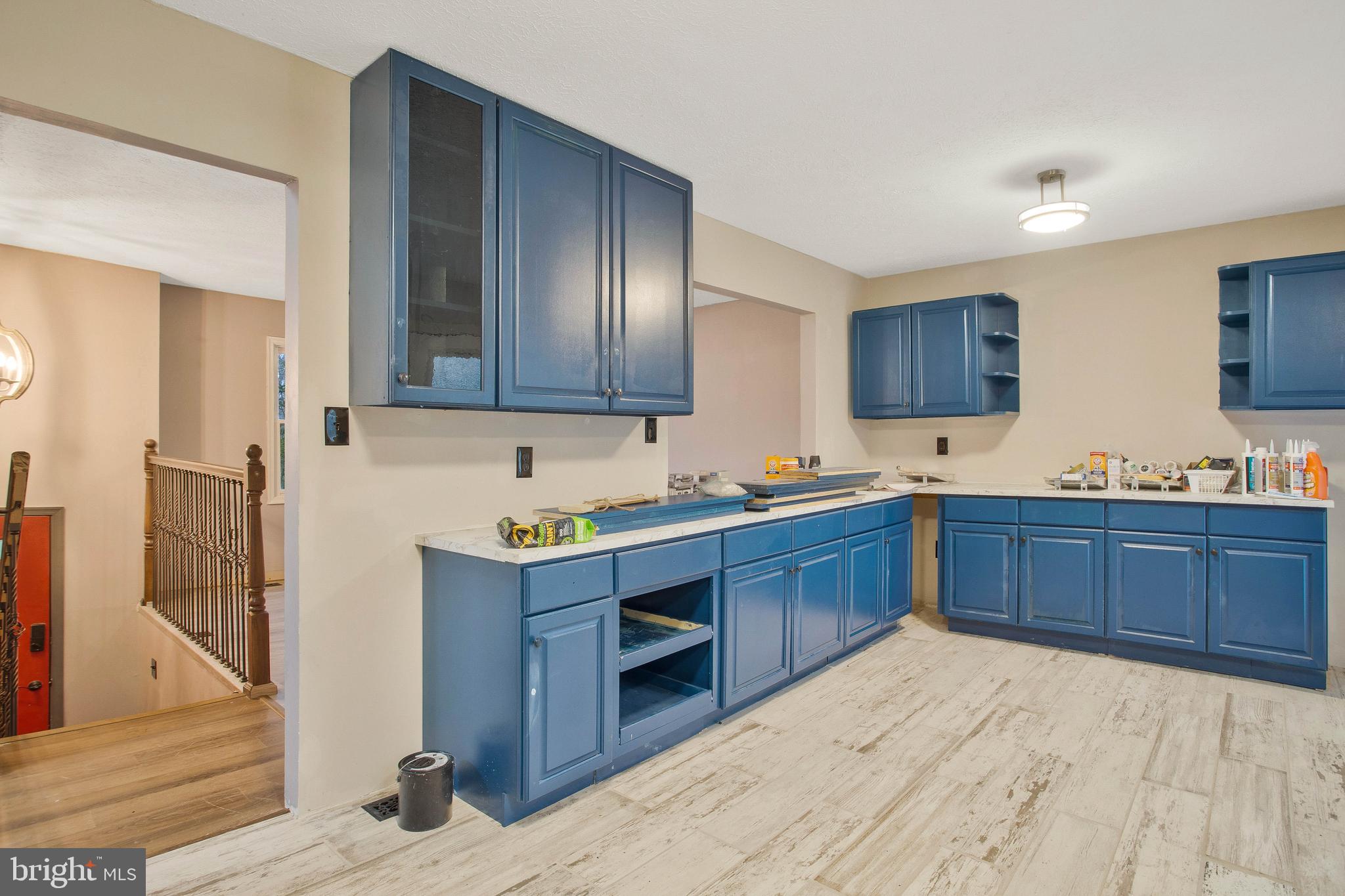 BEVERLY ESTATES - Residential