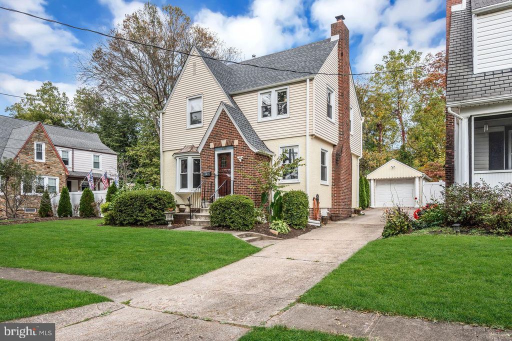 Photo of 138 Abernethy Drive, TRENTON, NJ 08618 (MLS # NJME2067658)