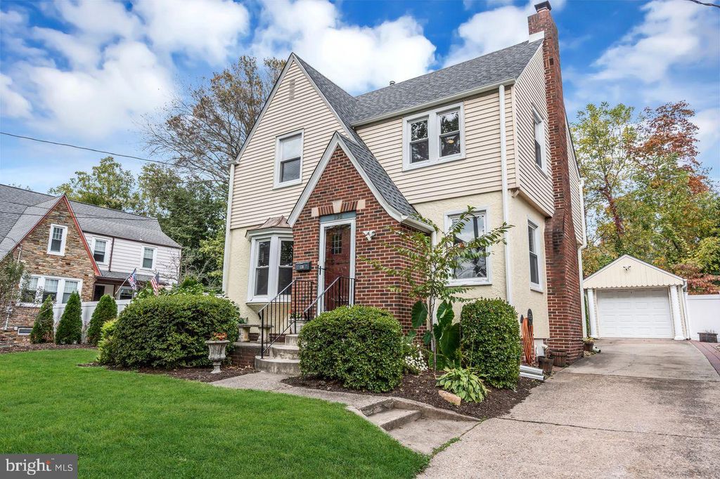 Photo of 138 Abernethy Drive, TRENTON, NJ 08618 (MLS # NJME2067658)