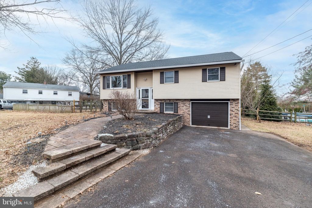 Photo of 1282 Pine Street, POTTSTOWN, PA 19464 (MLS # PAMC2164514)