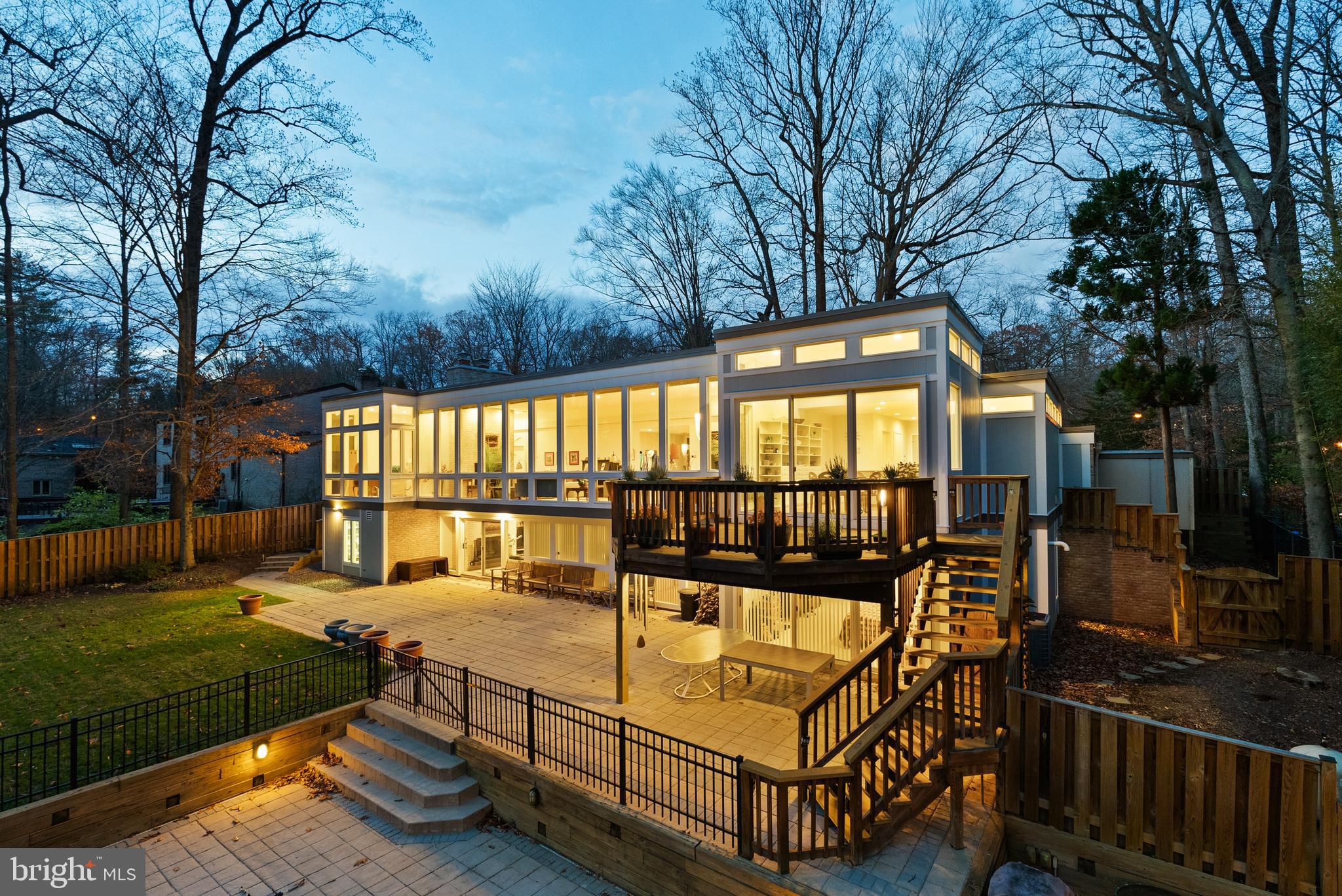 BANNOCKBURN ESTATES - Residential