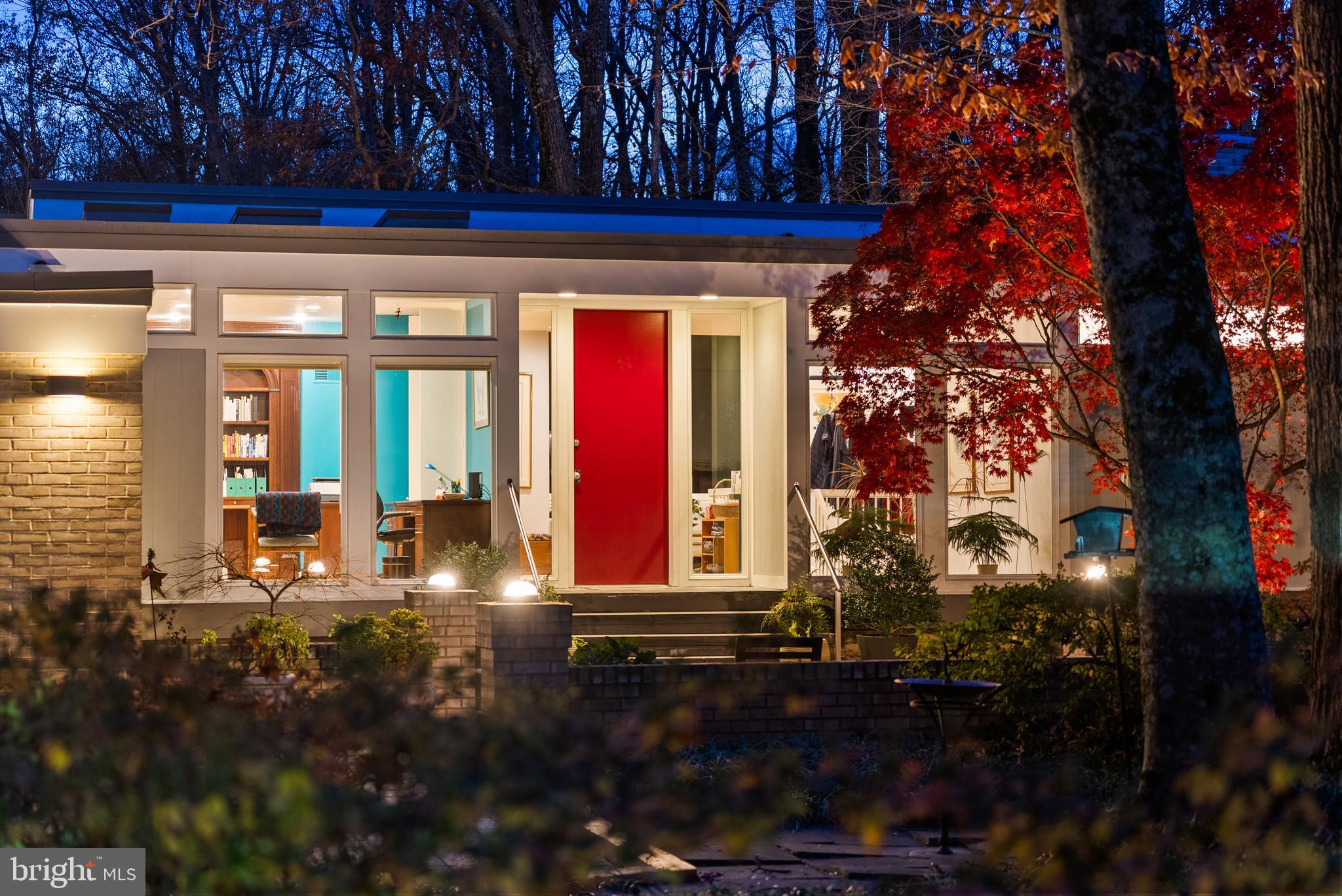 BANNOCKBURN ESTATES - Residential