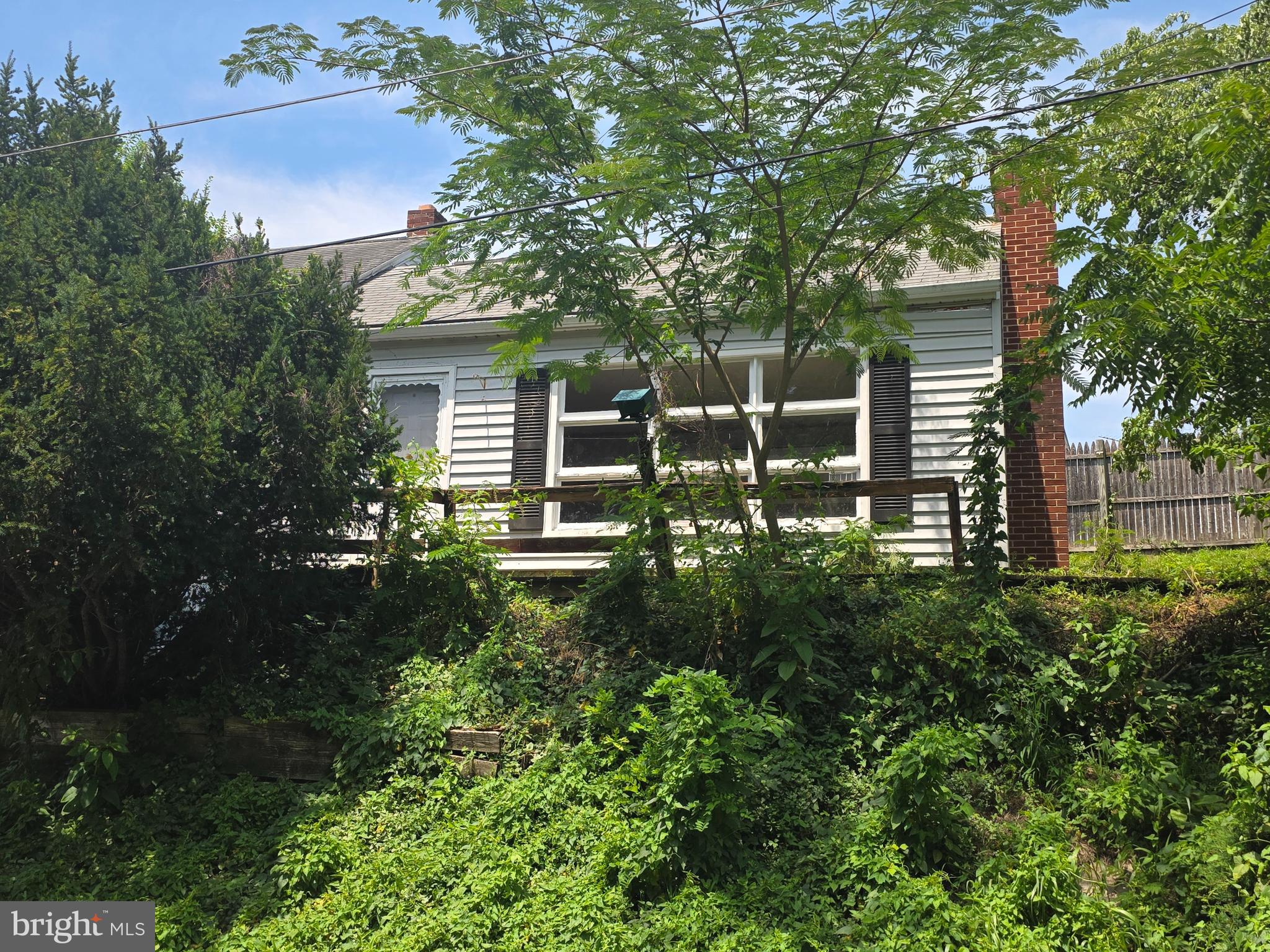 317 E WASHINGTON STREET