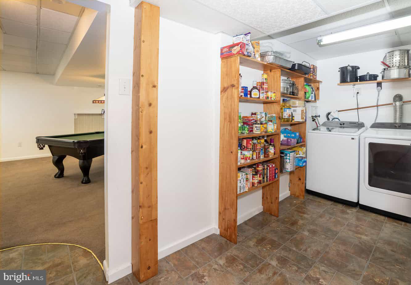 MT AIRY VILLAGE - Residential