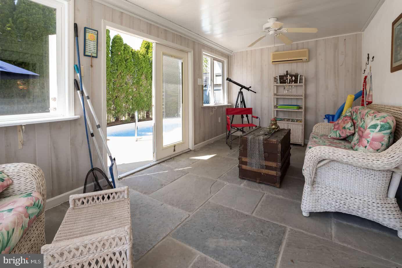 MT AIRY VILLAGE - Residential