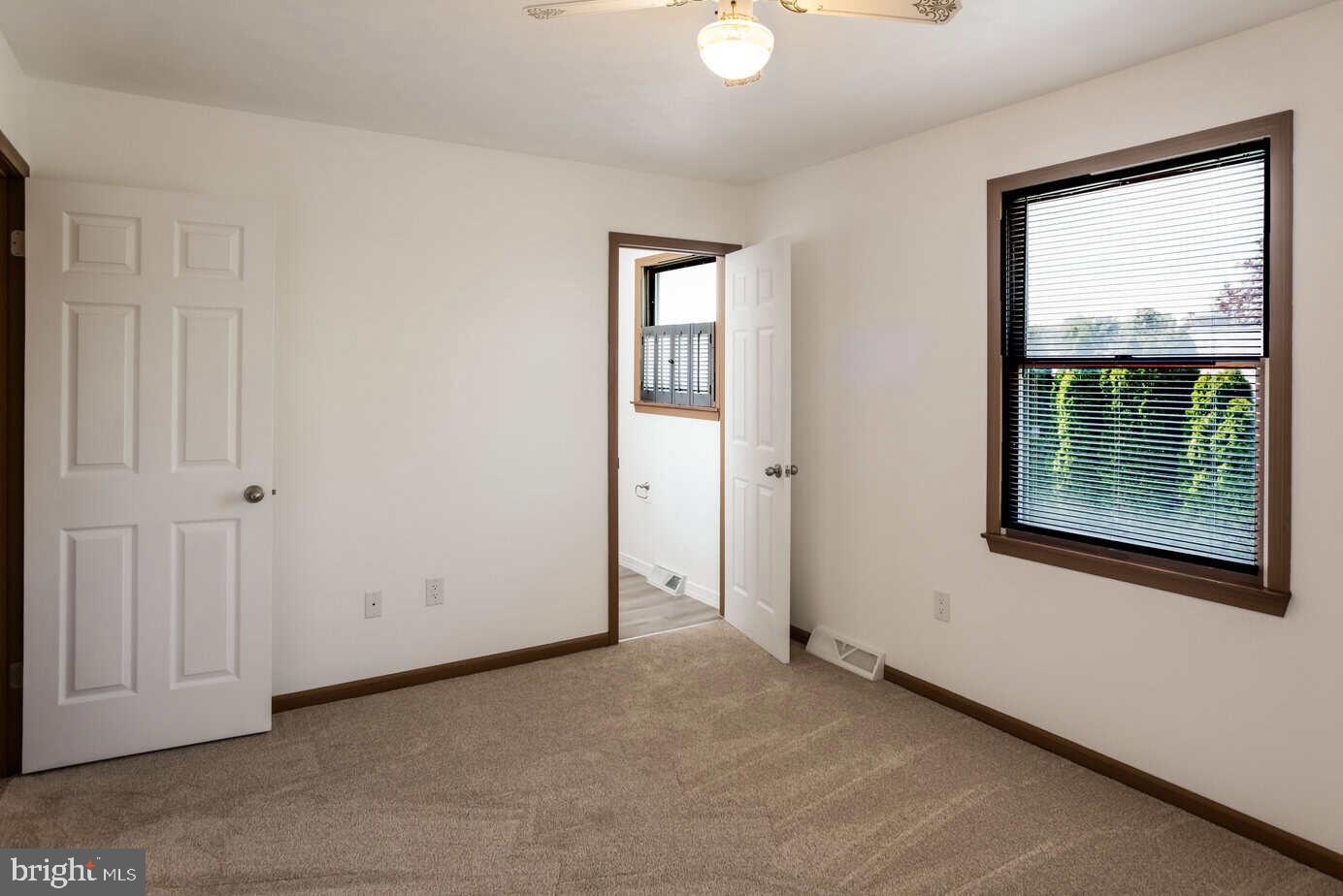 MT AIRY VILLAGE - Residential