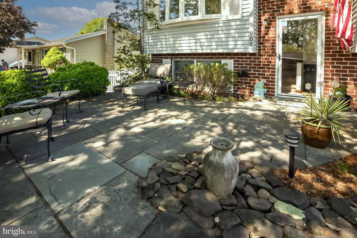 MT AIRY VILLAGE - Residential