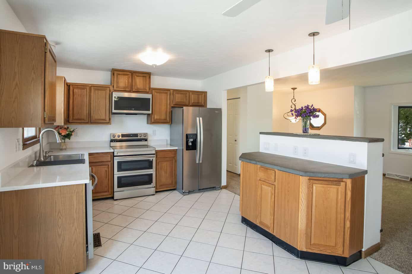 MT AIRY VILLAGE - Residential