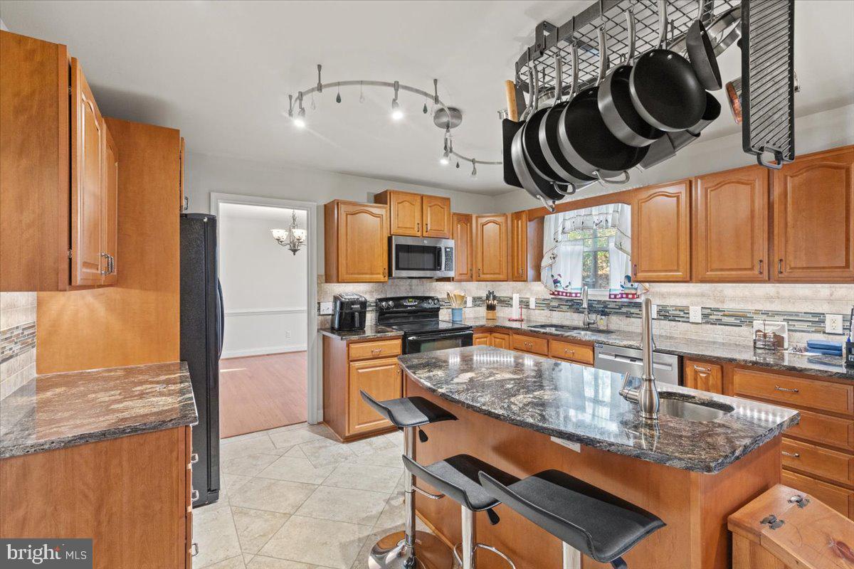 RIVERWOOD FARMS - Residential