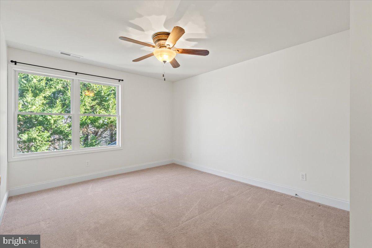 RIVERWOOD FARMS - Residential