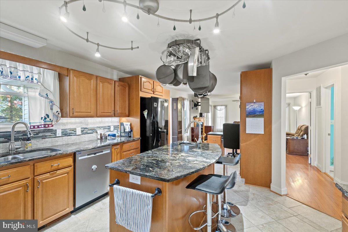 RIVERWOOD FARMS - Residential