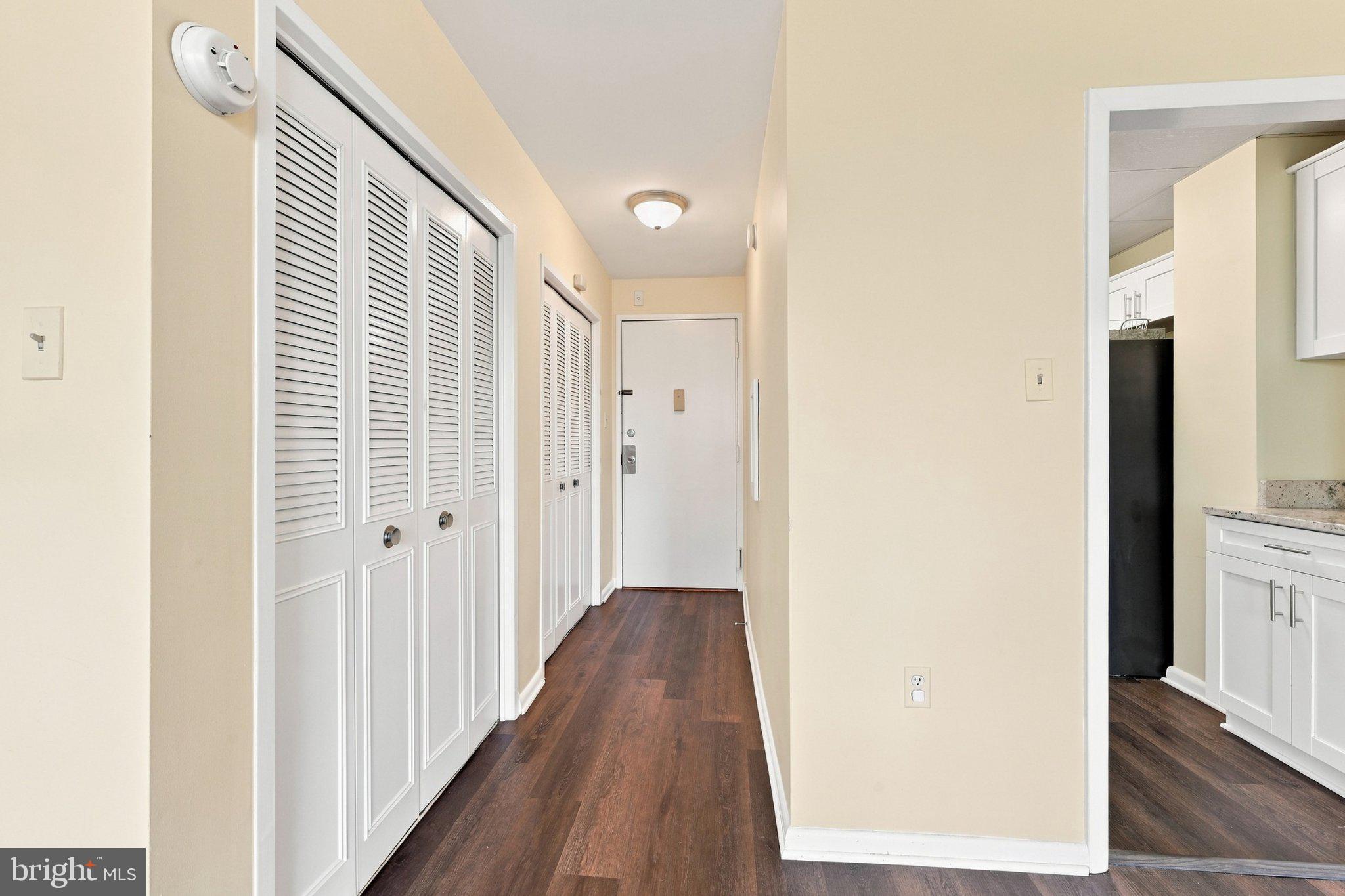 10401 GROSVENOR PLACE 1105