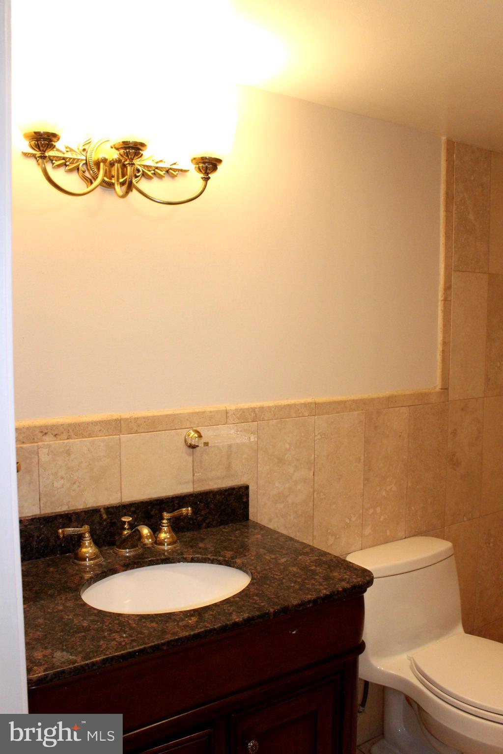 RESTON - Residential Lease