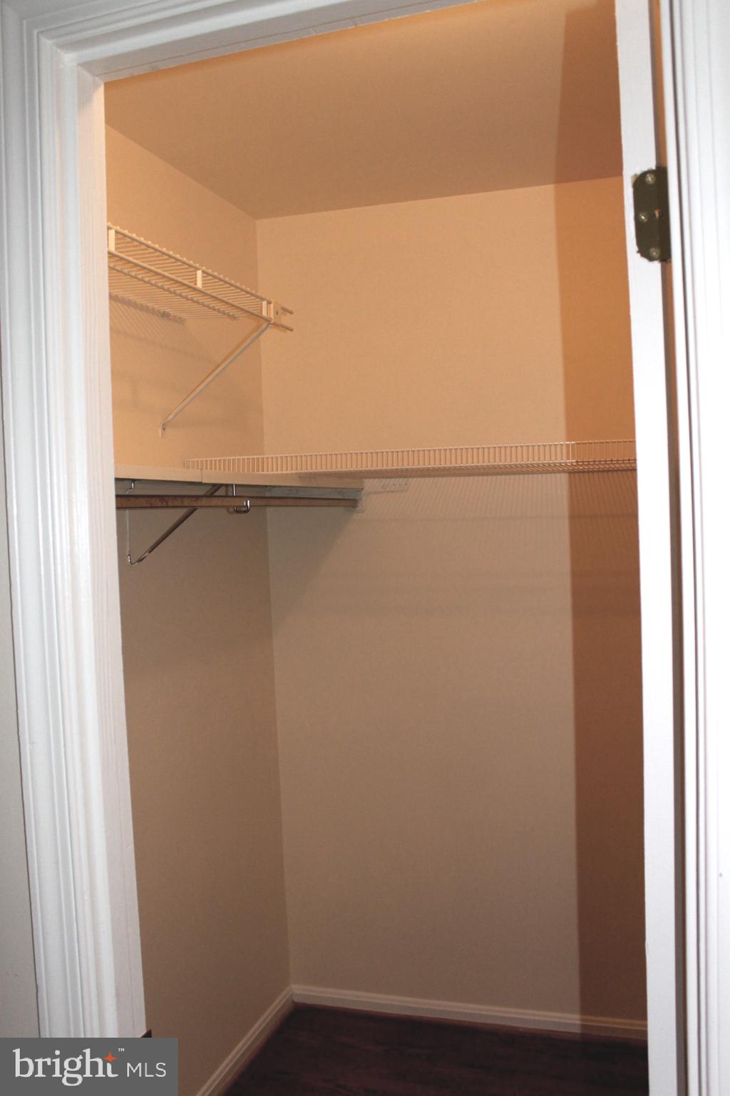 RESTON - Residential Lease