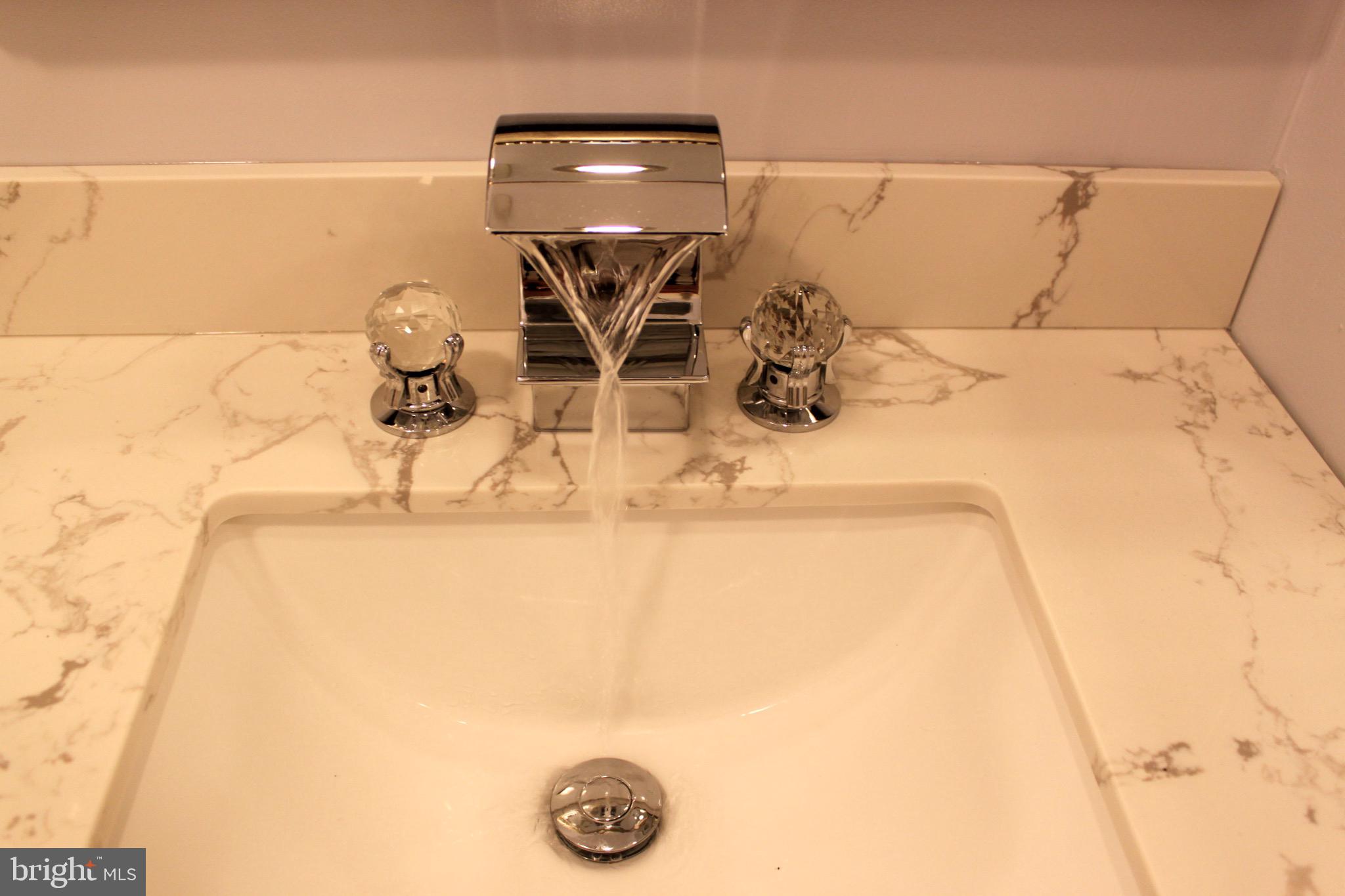 RESTON - Residential Lease