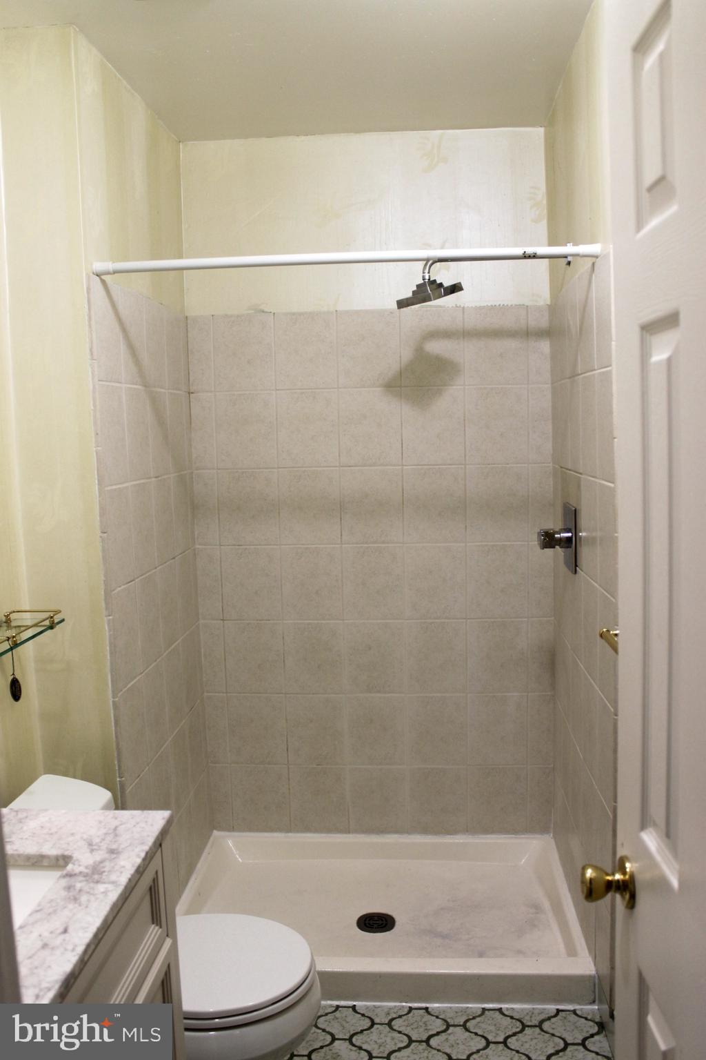 RESTON - Residential Lease