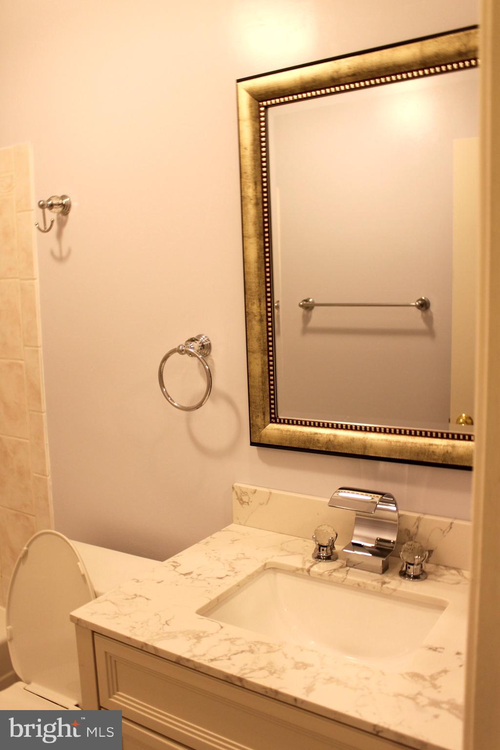 RESTON - Residential Lease