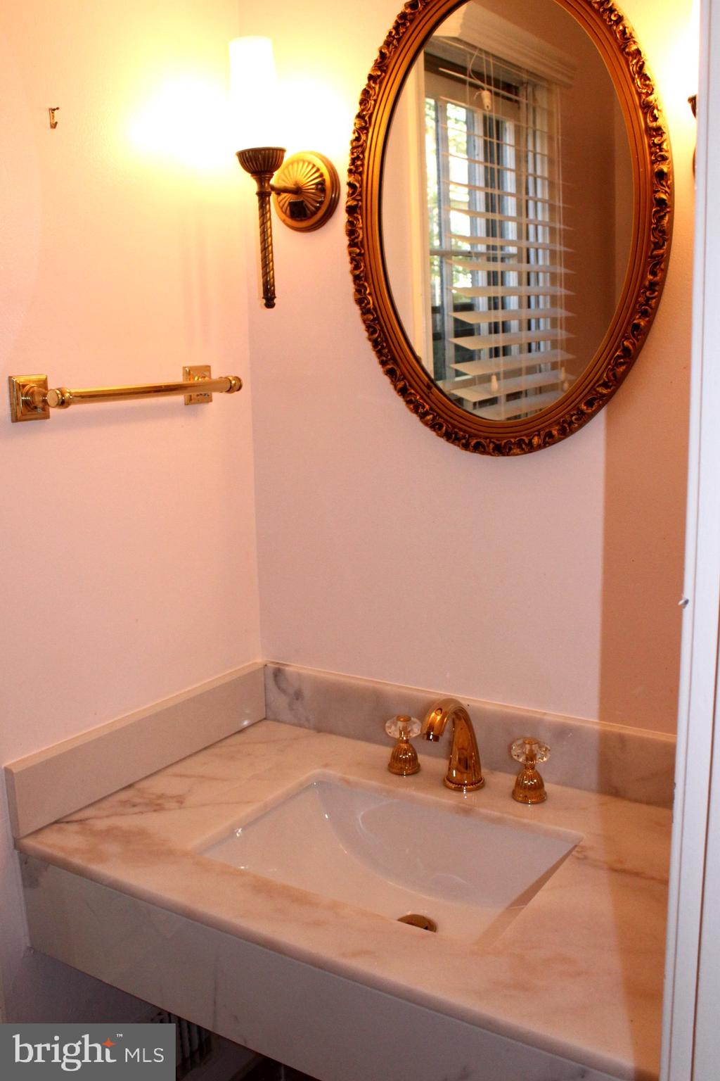 RESTON - Residential Lease