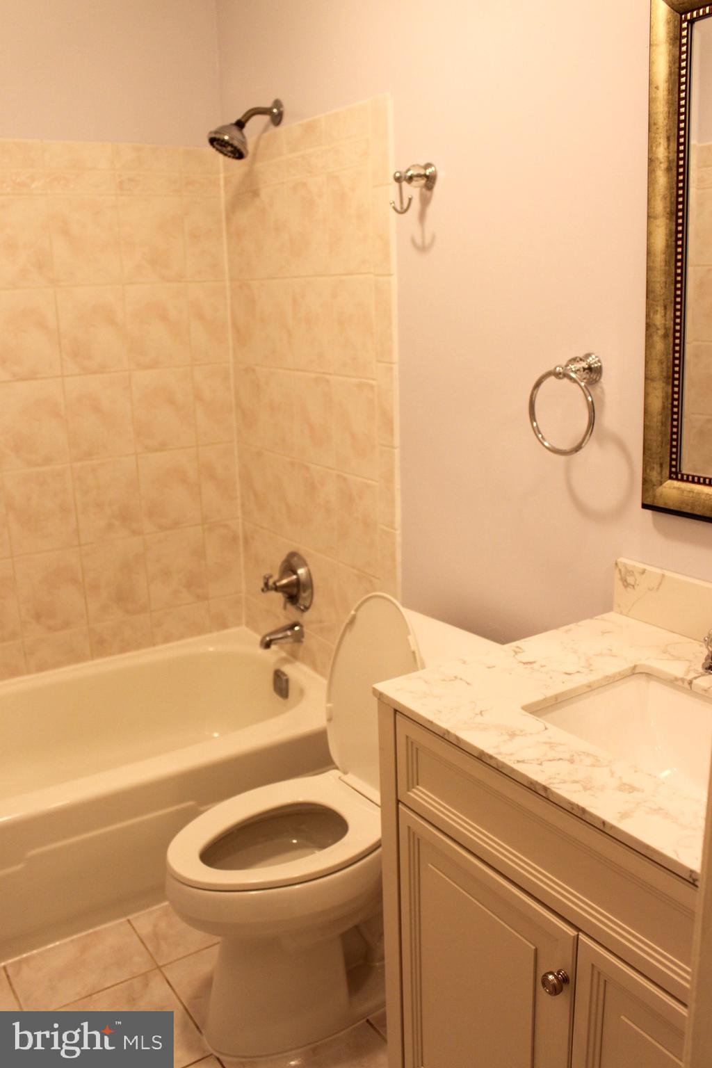 RESTON - Residential Lease