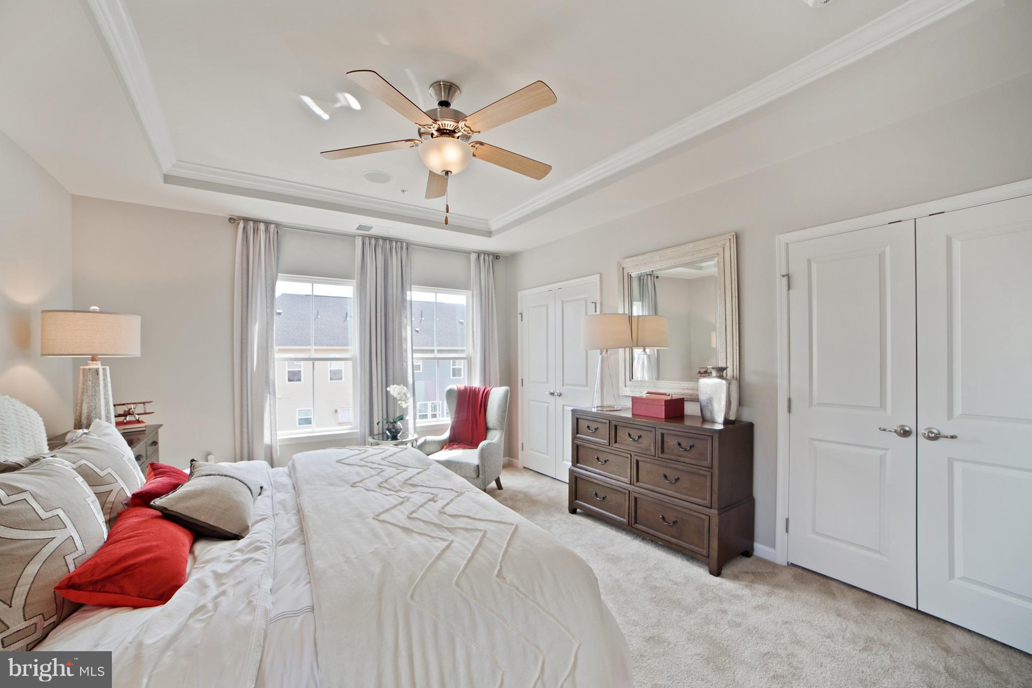 CREEKSIDE VILLAGE - Residential