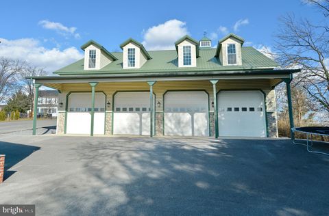 916 CEDAR CREEK GRADE WINCHESTER VA 22601