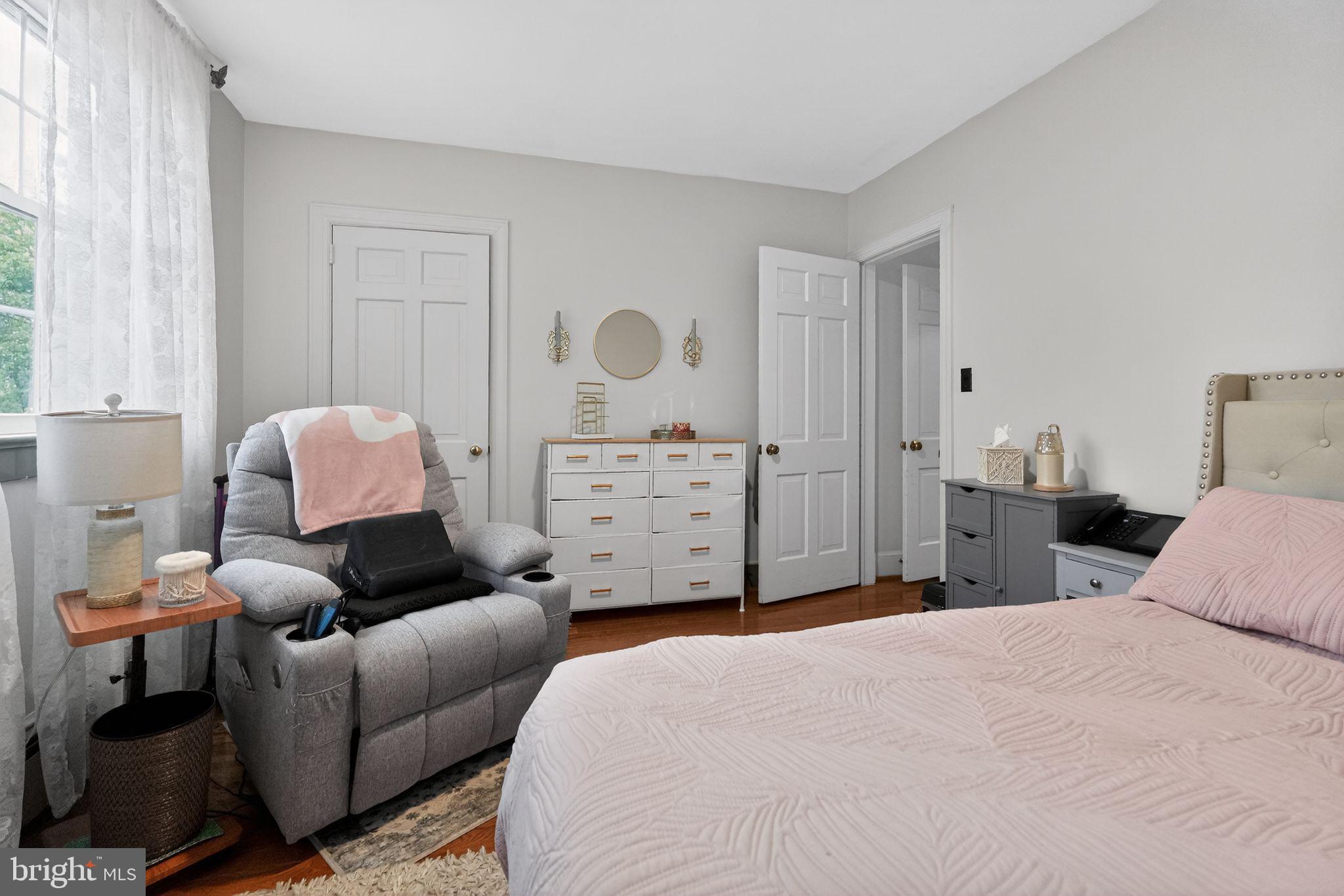 COLUMBIA PINES - Residential