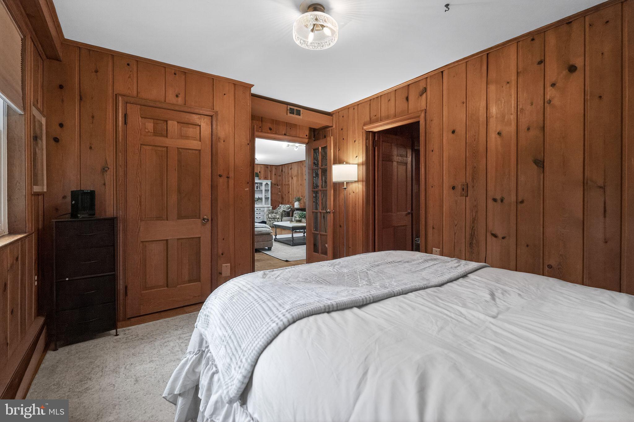 COLUMBIA PINES - Residential