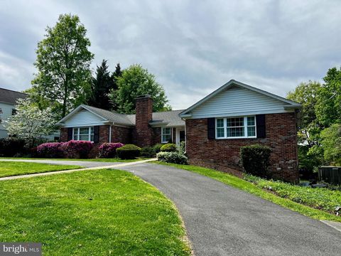 3904 RIDGE ROAD ANNANDALE VA 22003