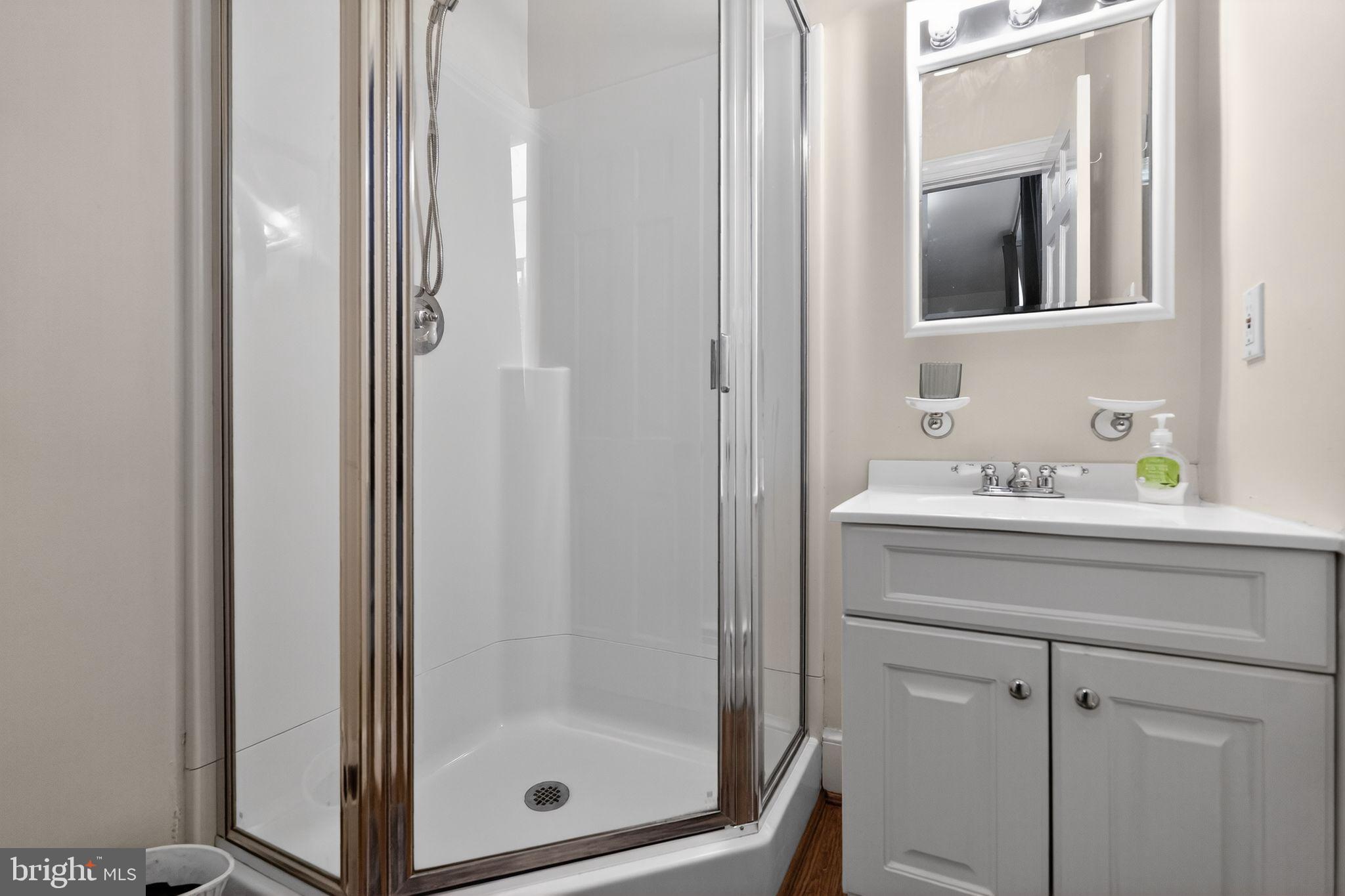 COLUMBIA PINES - Residential