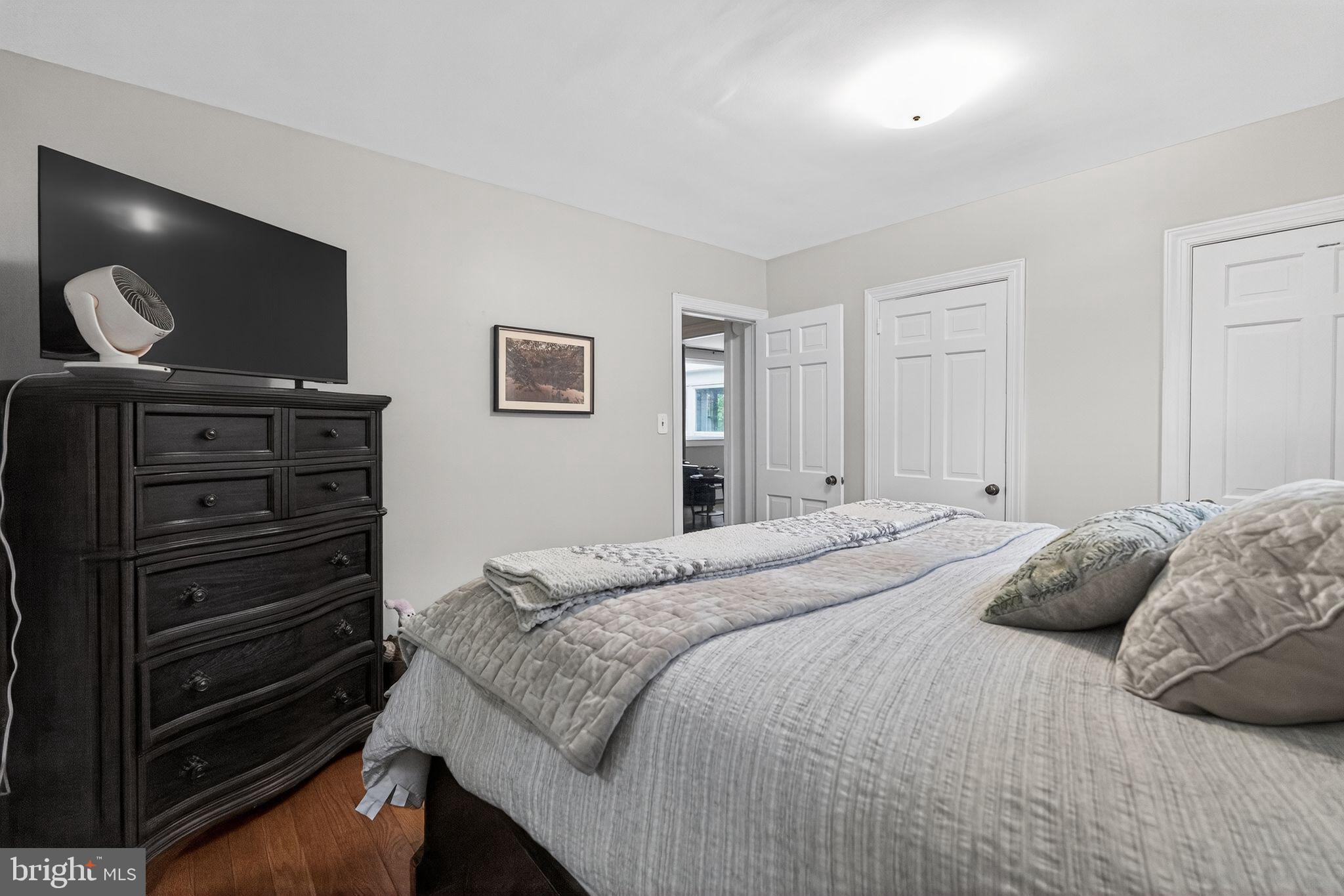 COLUMBIA PINES - Residential