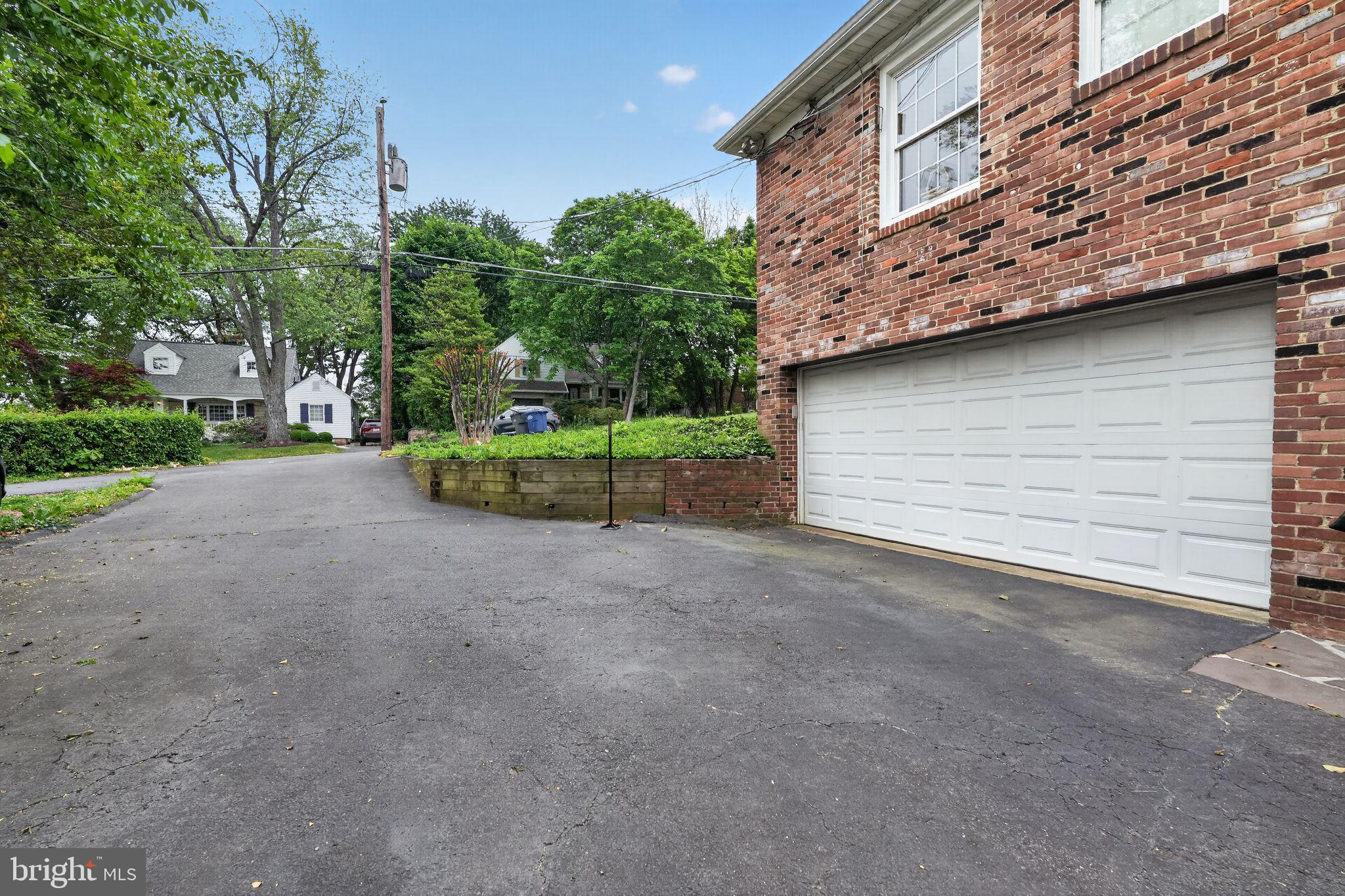 COLUMBIA PINES - Residential