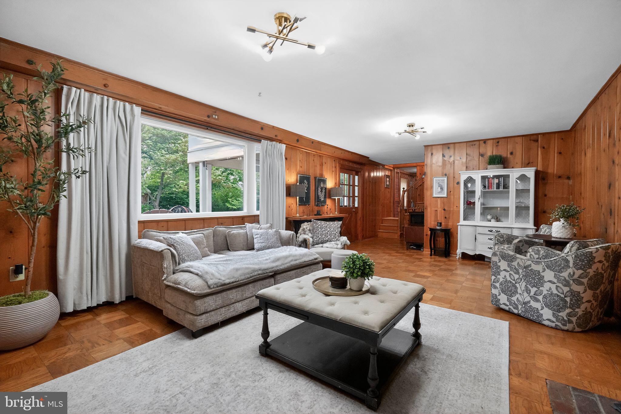 COLUMBIA PINES - Residential