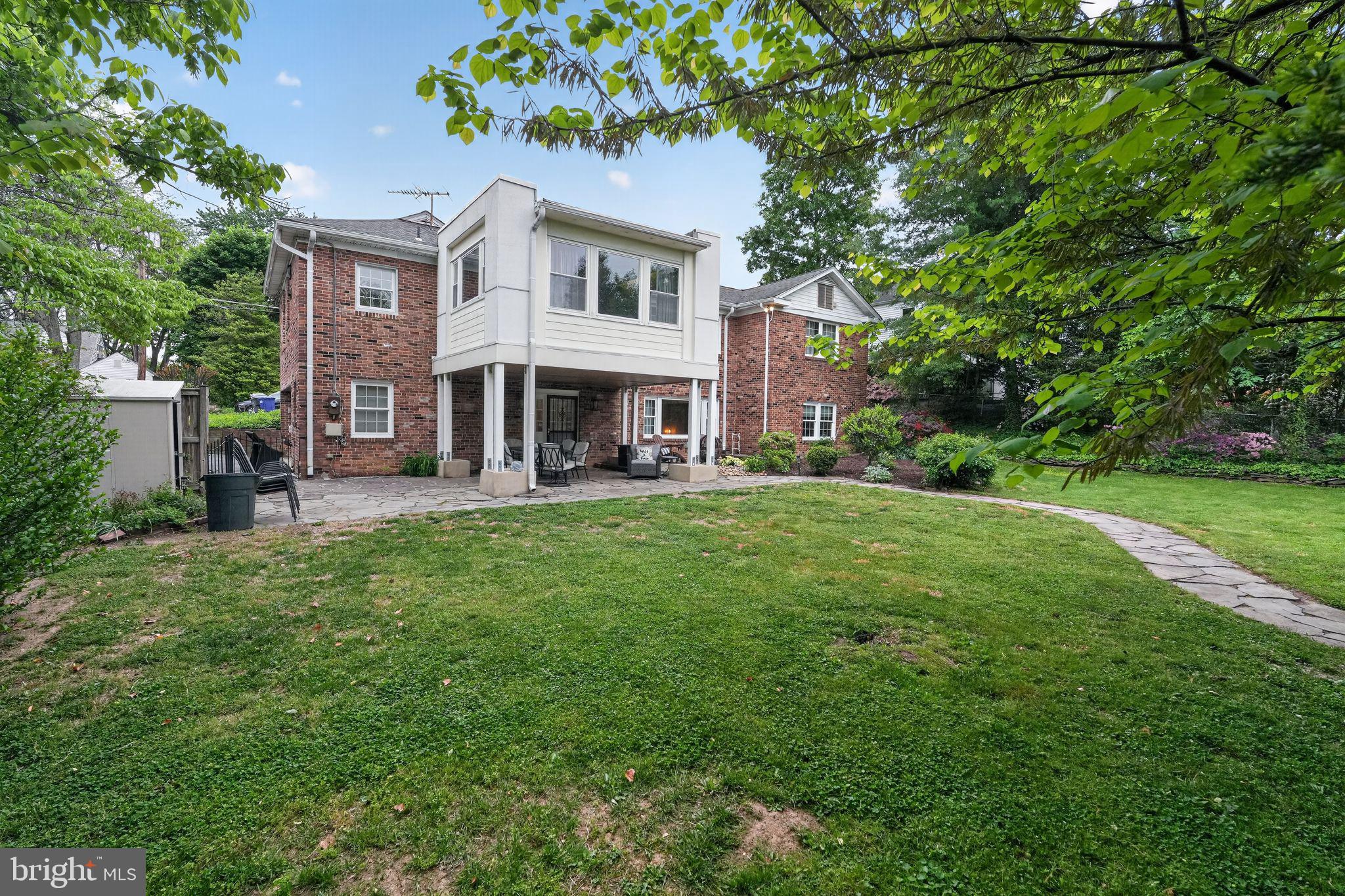 COLUMBIA PINES - Residential