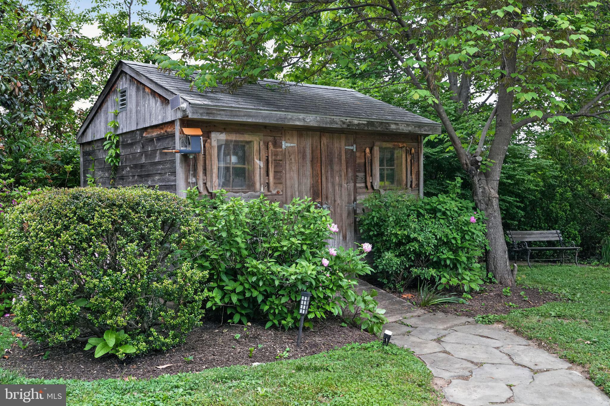 COLUMBIA PINES - Residential