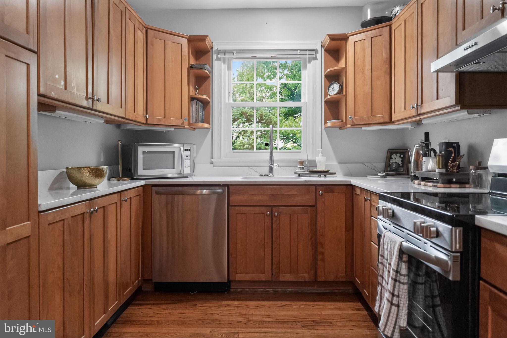 COLUMBIA PINES - Residential