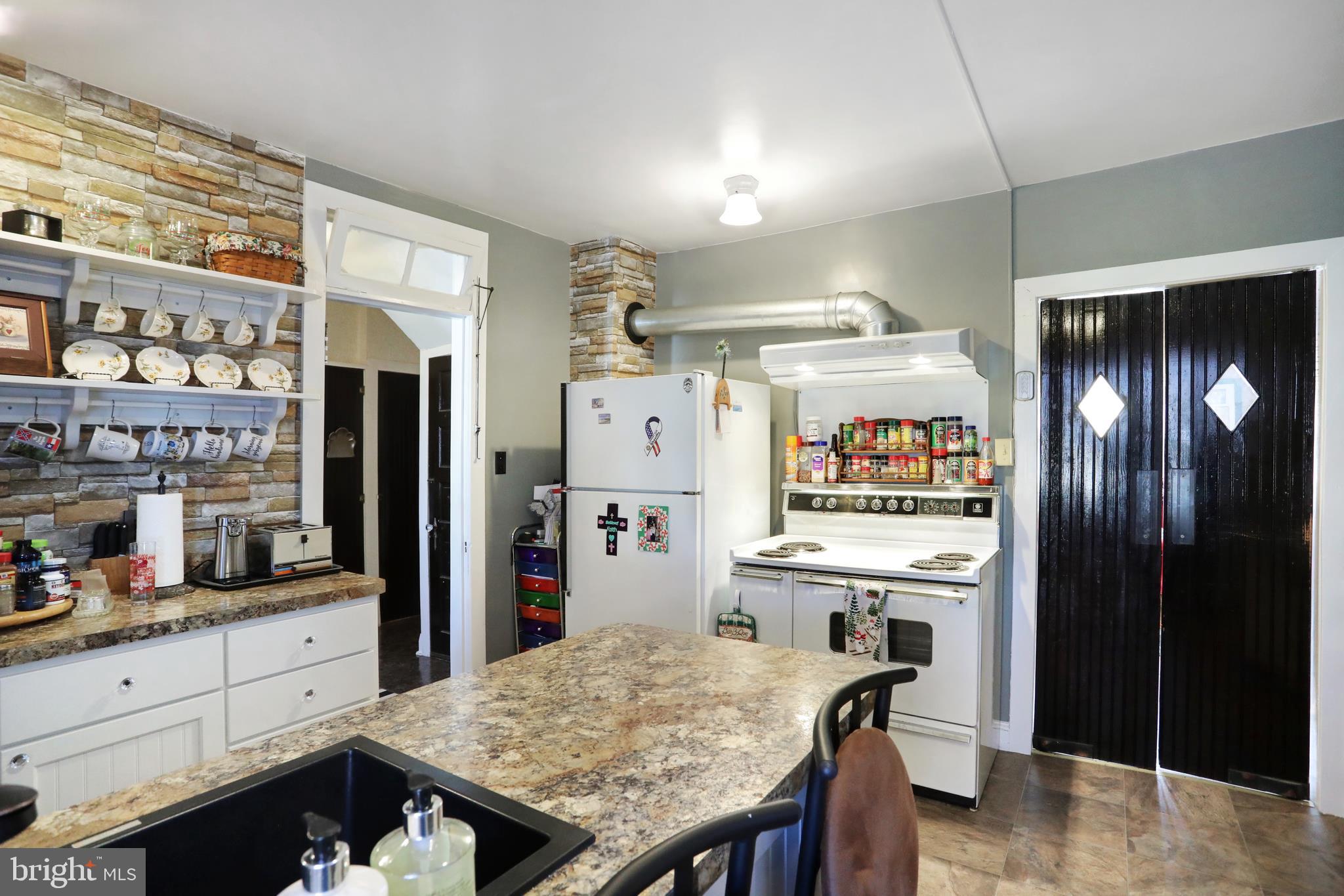 GREENBERRY HILLS - Residential