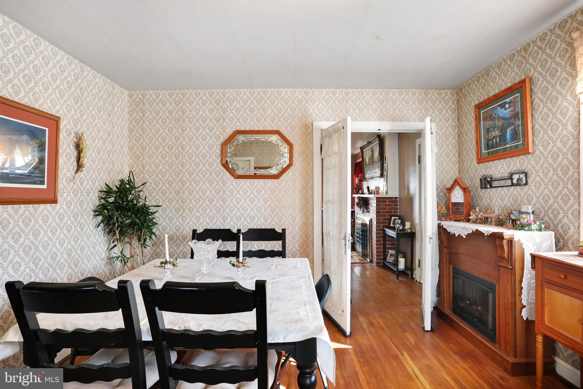 GREENBERRY HILLS - Residential