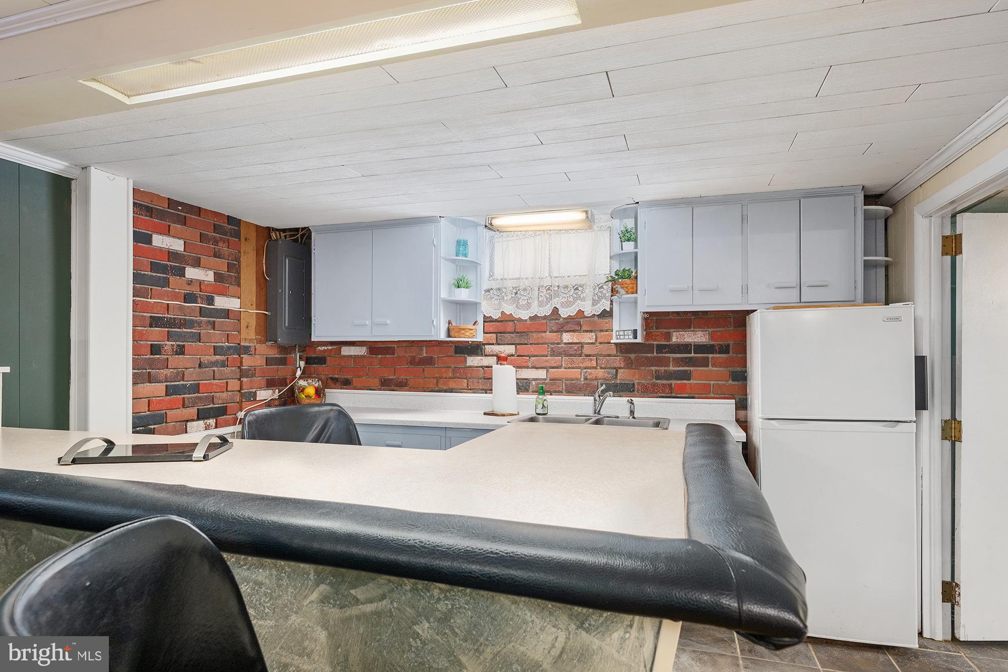 WESTMINSTER ELECTION DISTRICT - Residential