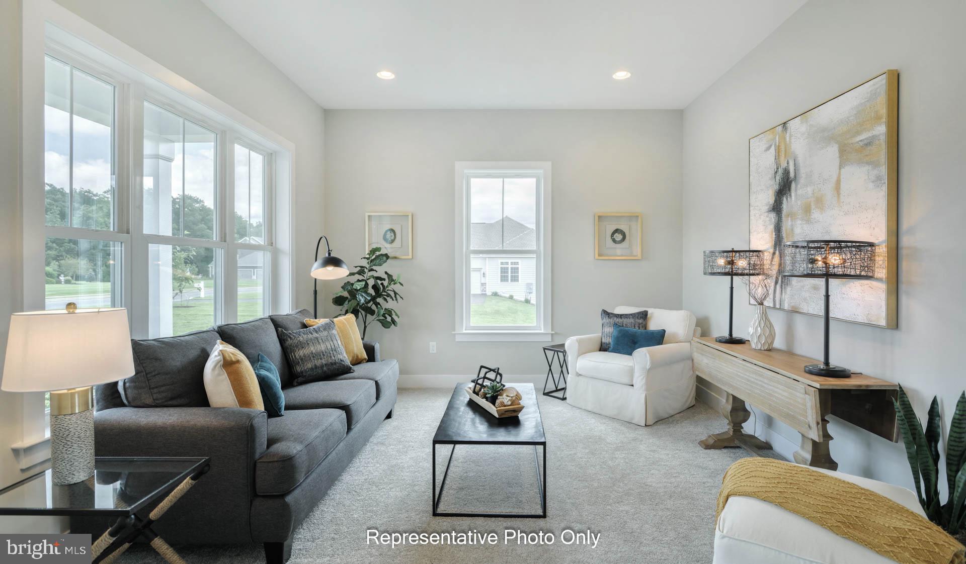 SUMMER LAYNE - Residential